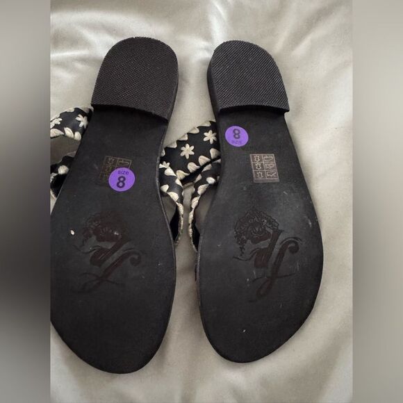 New Free  People Bella Caia Crochet Sandals - Picture 3 of 3